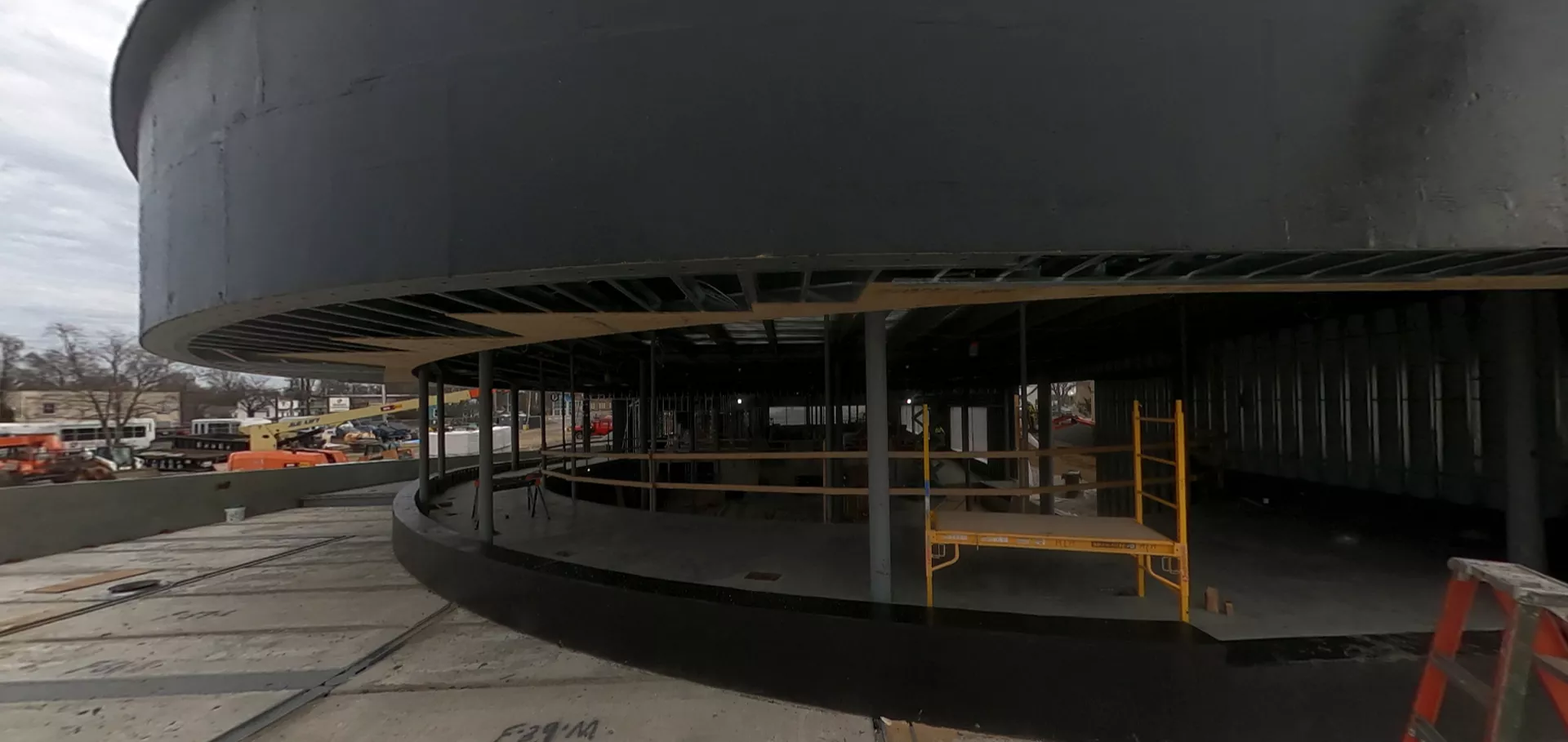 External view looking into the pathway inside the building